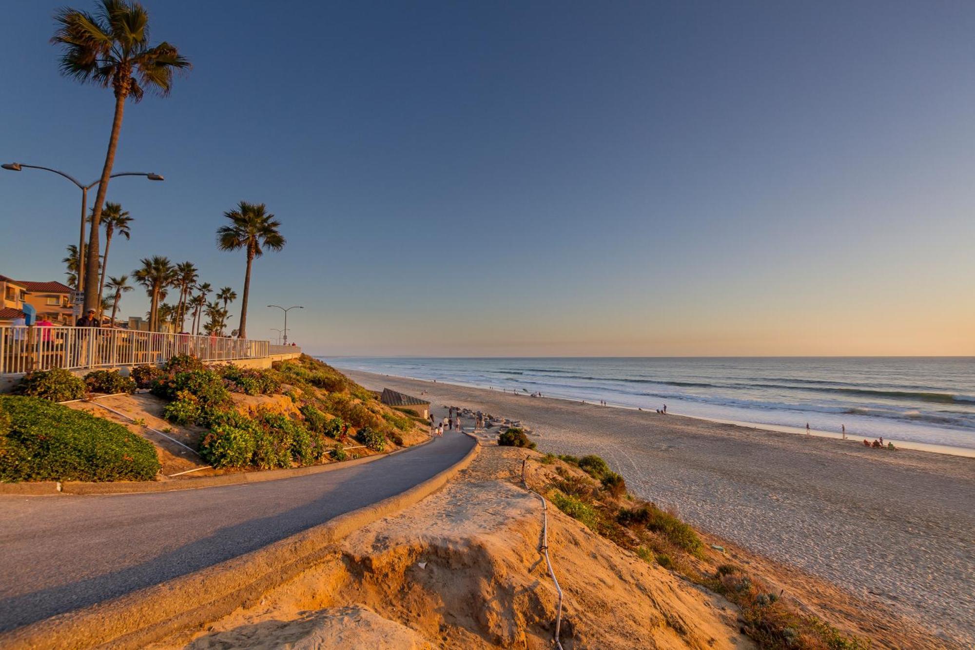 Walk To The Beach - Outdoor Dining - Spacious Carlsbad Exterior foto