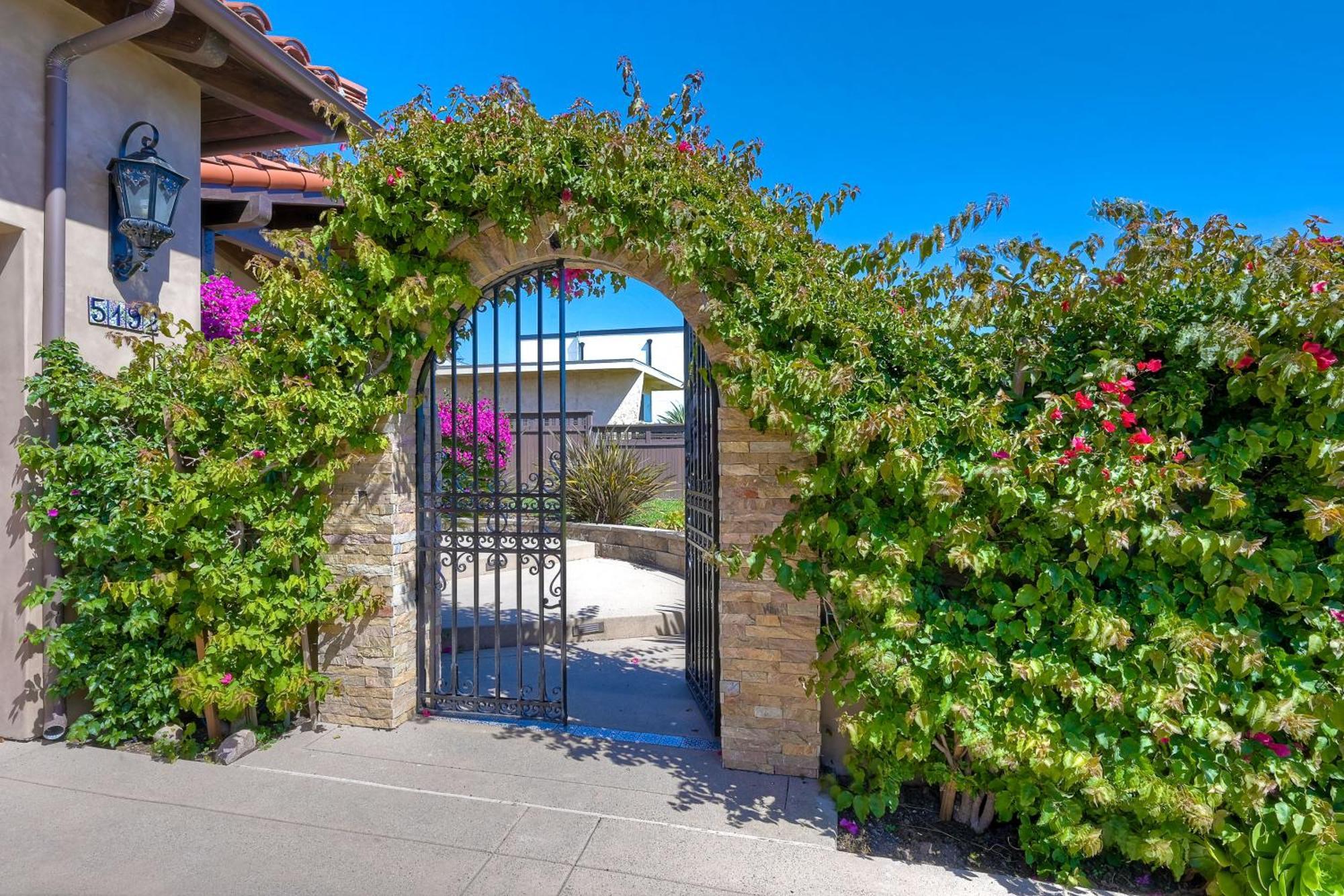 Walk To The Beach - Outdoor Dining - Spacious Carlsbad Exterior foto